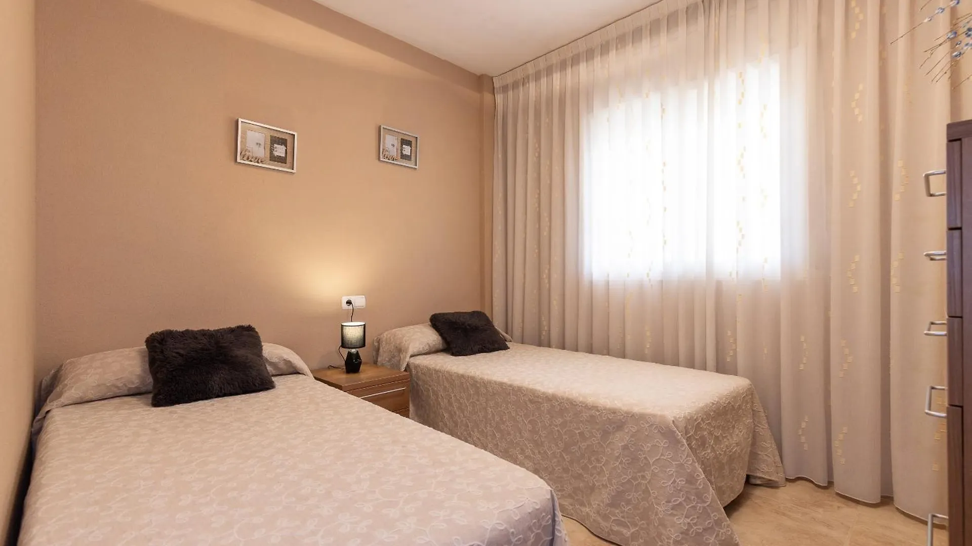 Uhc Golden Pineda Apartments La Pineda