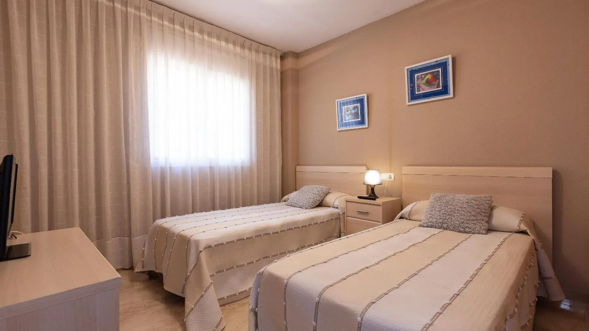 Uhc Golden Pineda Apartments La Pineda