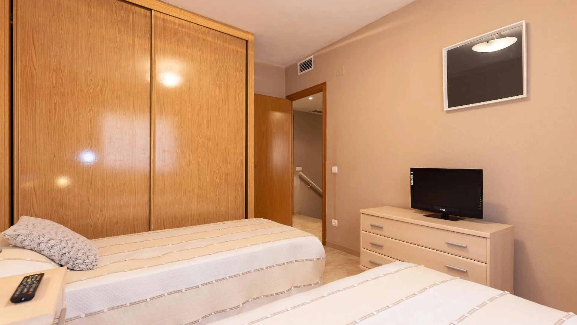 Uhc Golden Pineda Apartments La Pineda