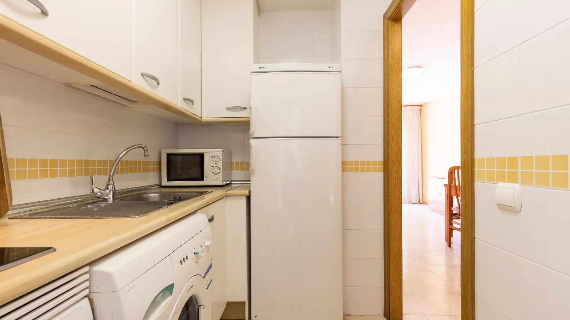 Uhc Golden Pineda Apartments La Pineda 0*,  İspanya